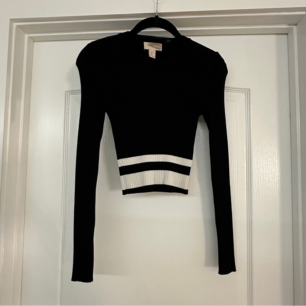 Black Long Sleeve Cropped Knit